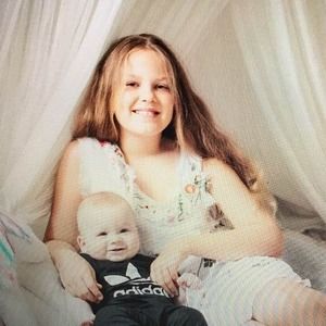 Meet your Posher, Yelena